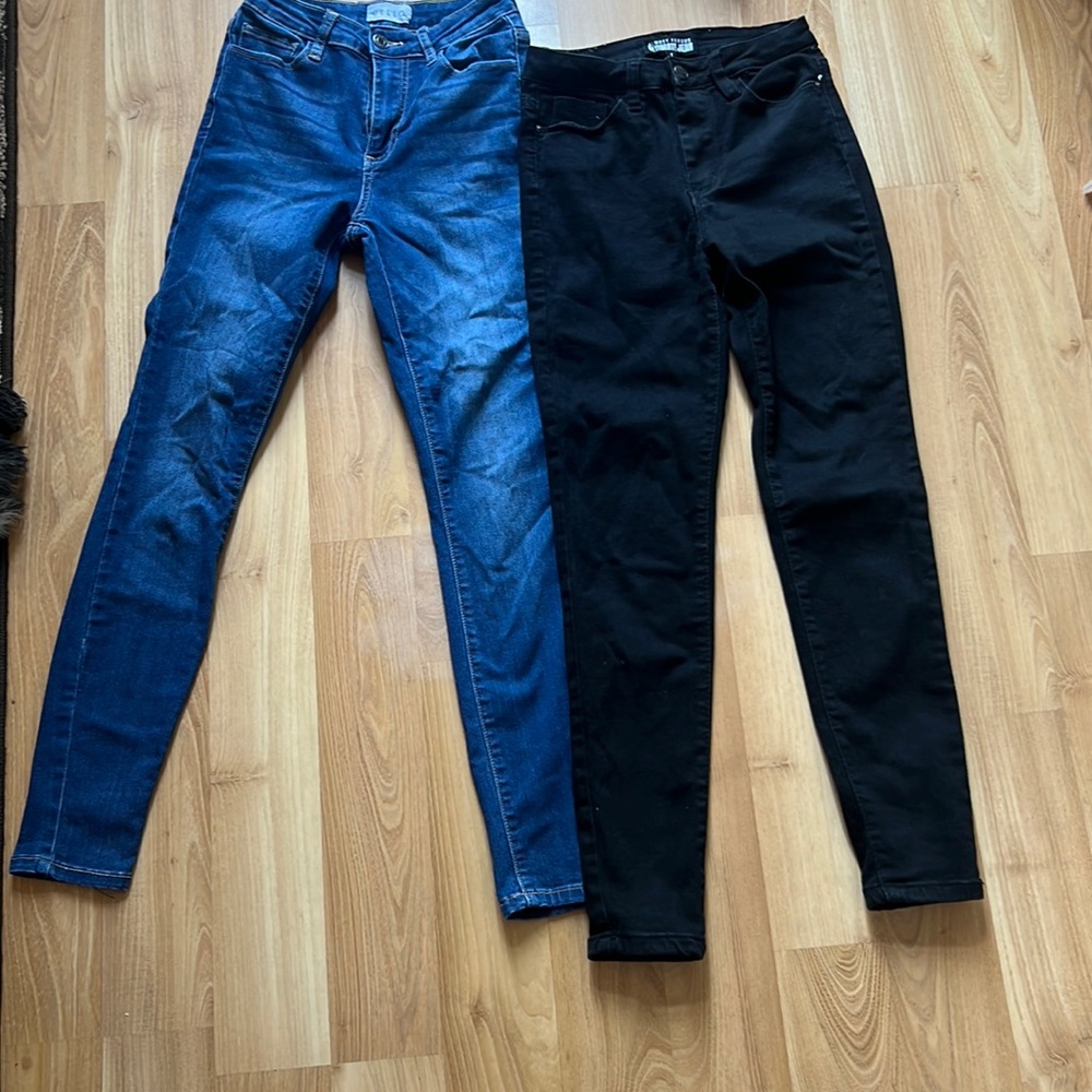Ultimate and Cello jean bundle size 1 Stretch Skinny Jeans